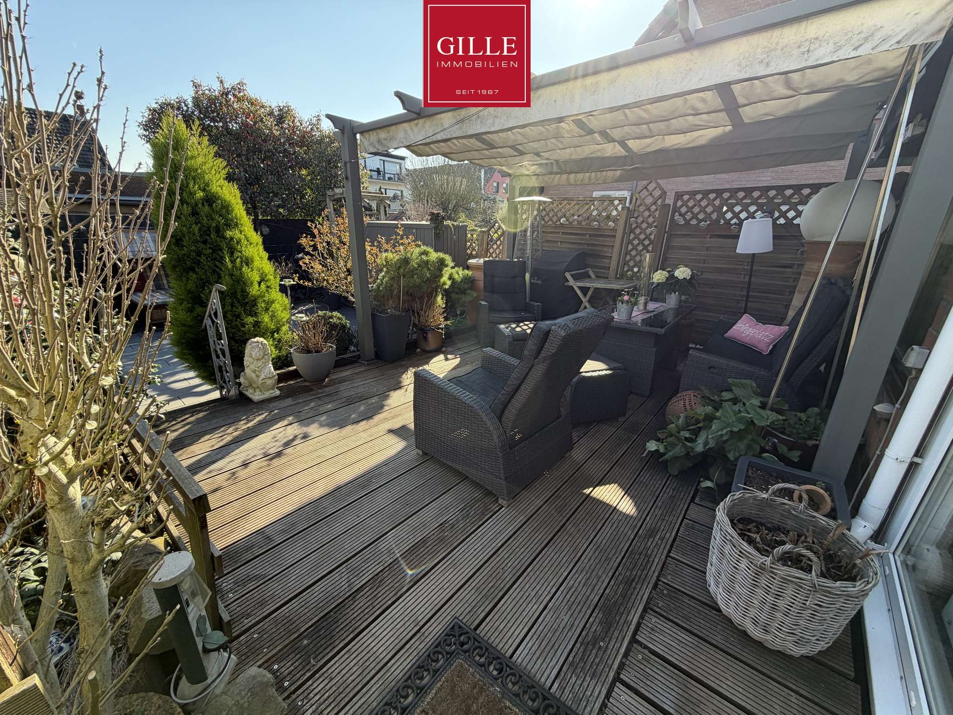 Ansicht 15 von: Sehr gepflegte DHH- mit Wintergarten, Sauna und Kamin und Garage in Neuss-Holzheim zu verkaufen